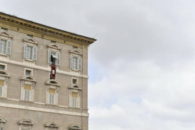 Come Si Vince La Tentazione: I Consigli Di Papa Francesco - PaeseRoma